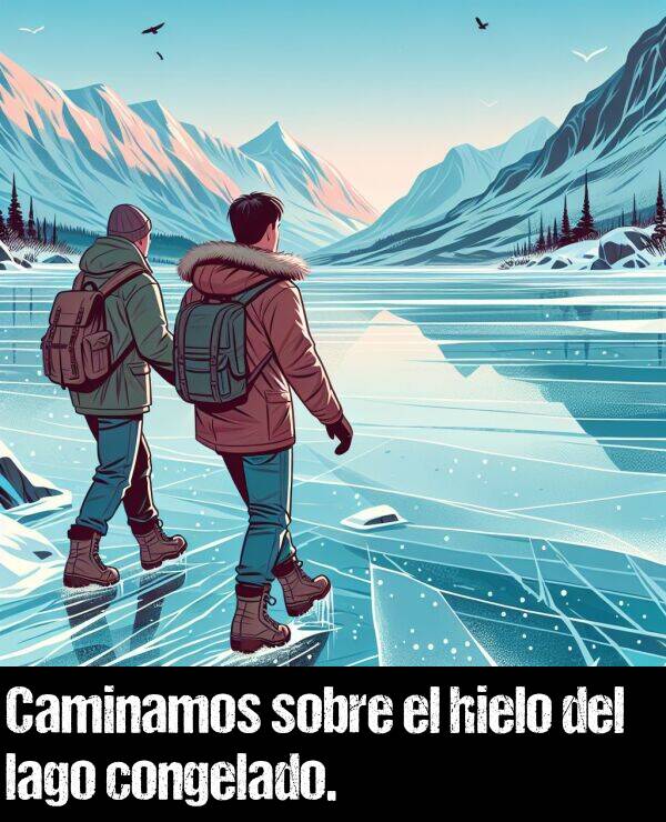 lago: Caminamos sobre el hielo del lago congelado.